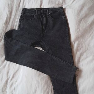 GAP true skinny ultra high rise, acid wash ankle jeans, size 28T